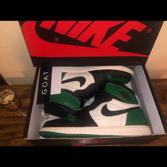 Jordan 1 Retro High OG Pine Green (2018) Size 12 - Picture 11 of 11